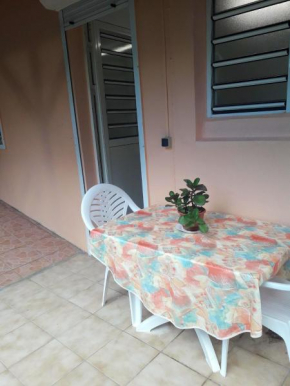 Appartement d'une chambre avec piscine partagee jardin clos et wifi a Le Robert
